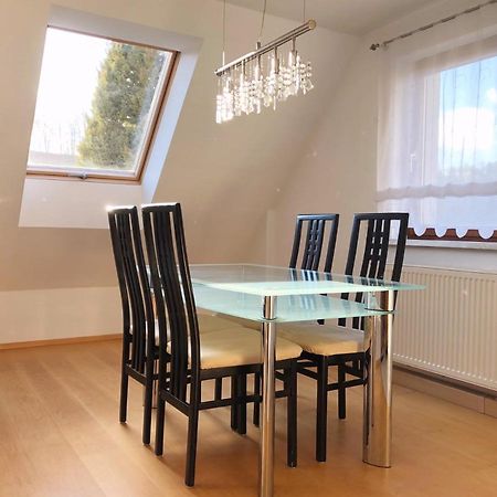 Grosse Wohnung Mit 2 Schlafzimmern Altensteig Exterior foto